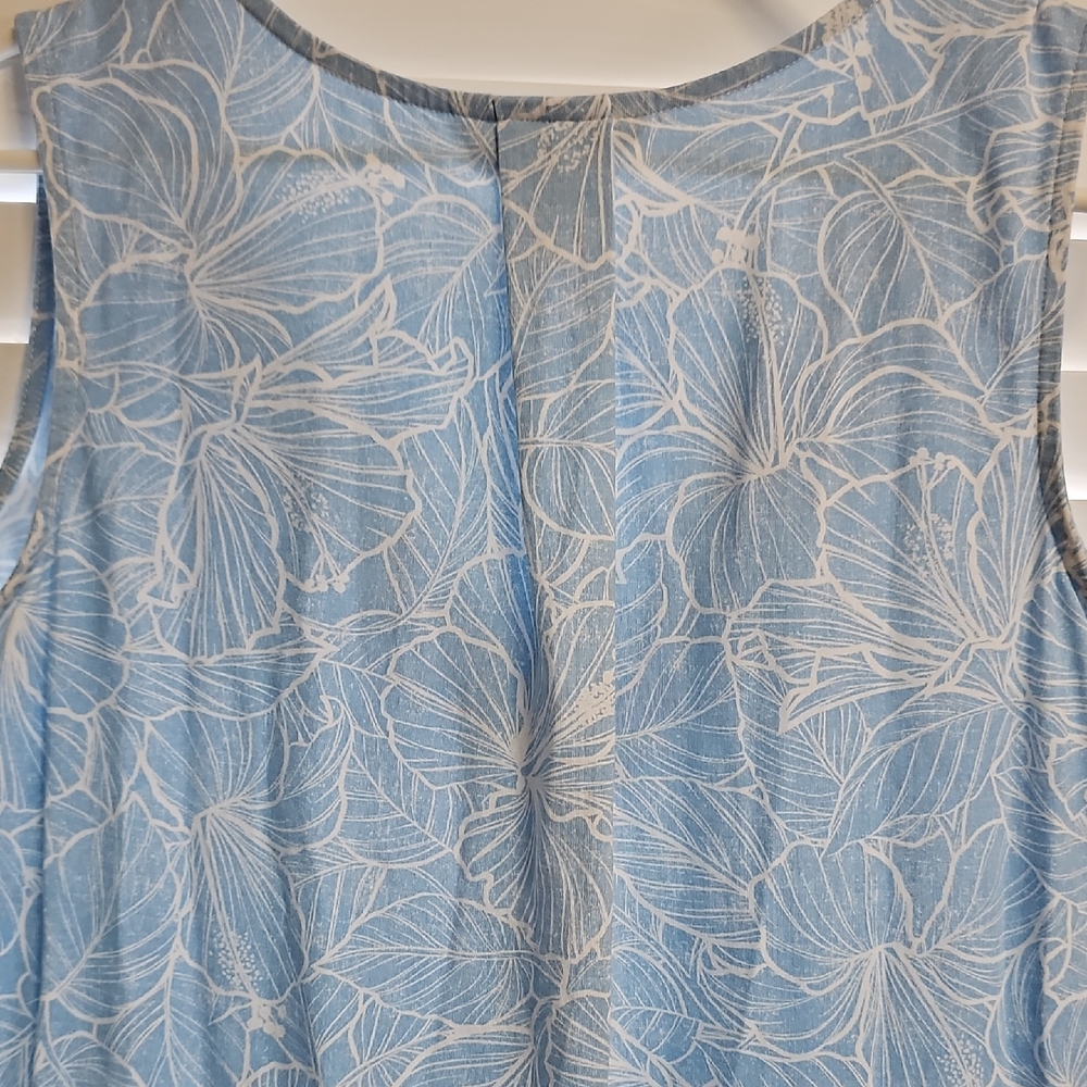 Tommy Bahama Light Blue Floral V-Neck Camisole - Picture 6 of 7